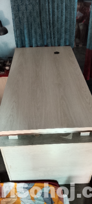 অফিস টেবিল বিক্রয় হবে